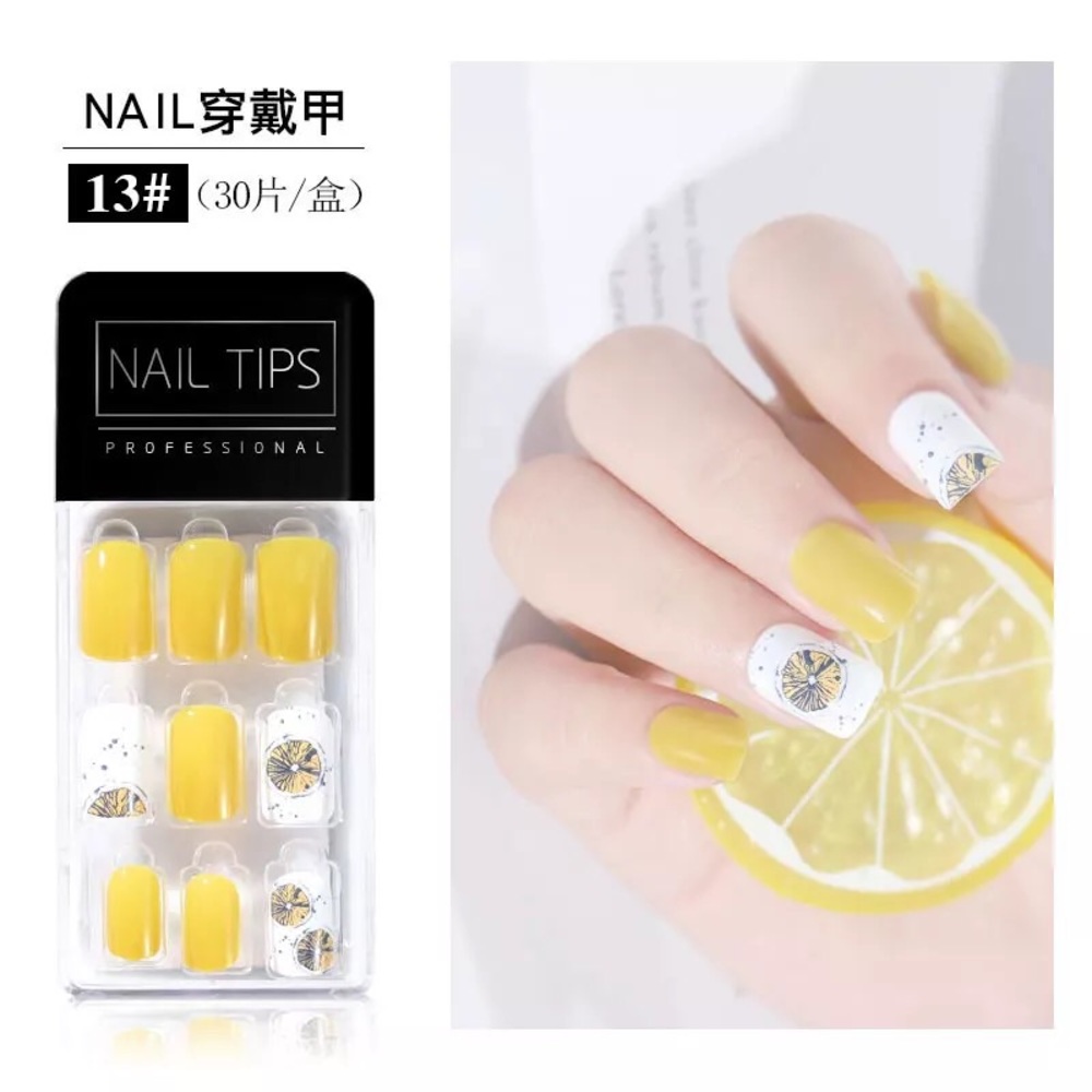 30 Piece Press on Nails-Lemon